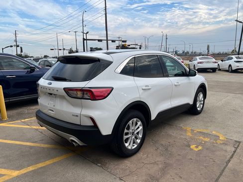 Used 2020 Ford Escape SE AWD/4WD image 6