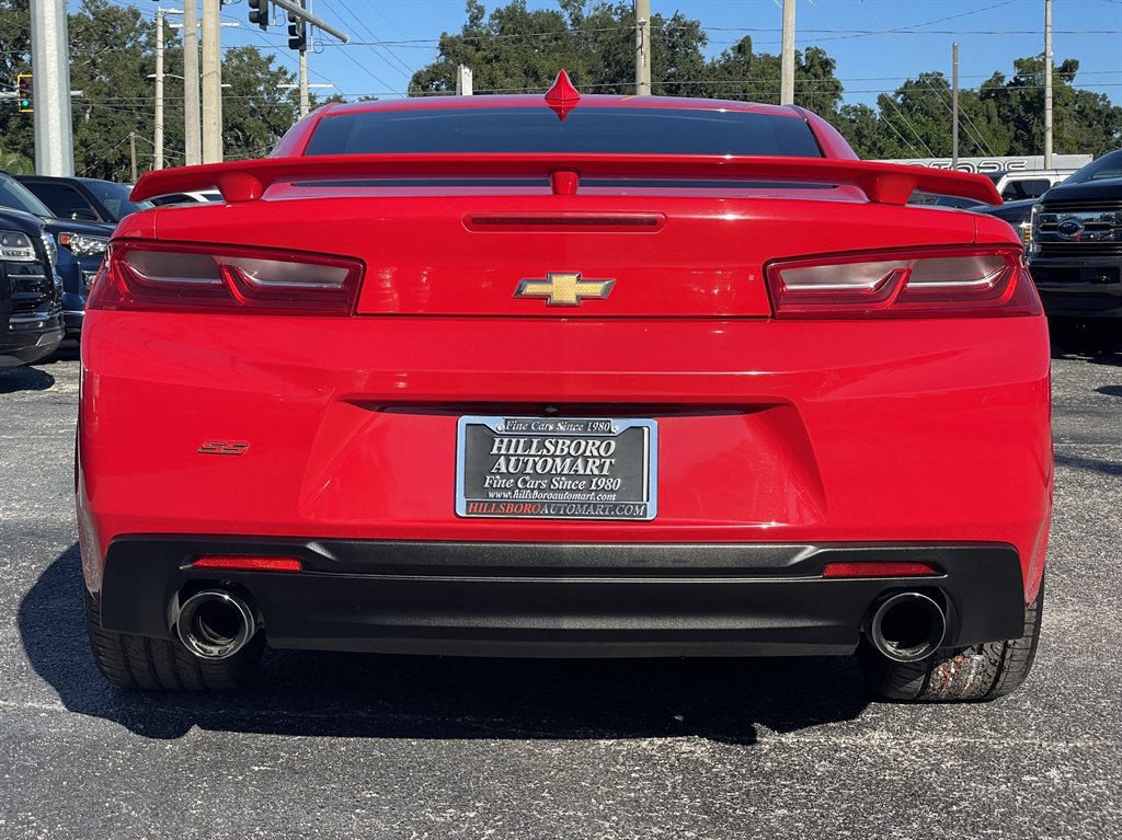 Used 2017 Chevrolet Camaro SS RWD image 8