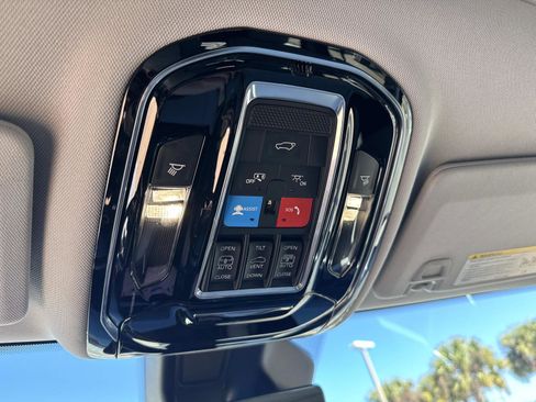 Used 2023 Jeep Grand Cherokee L Overland w/ Advanced Protech Group III image 33