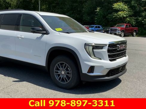 New 2025 GMC Acadia Elevation image 2