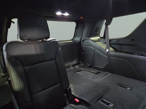 Used 2022 Chevrolet Tahoe RST w/ Luxury Package RWD image 29