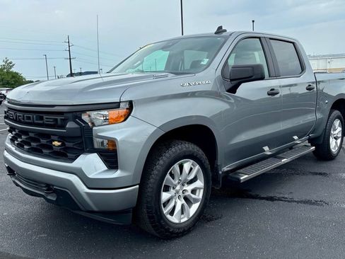 Used 2024 Chevrolet Silverado 1500 Custom AWD/4WD image 3