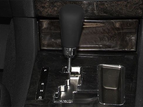 Used 2014 Chrysler 300 RWD image 13