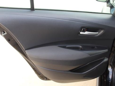 Used 2020 Toyota Corolla LE image 27