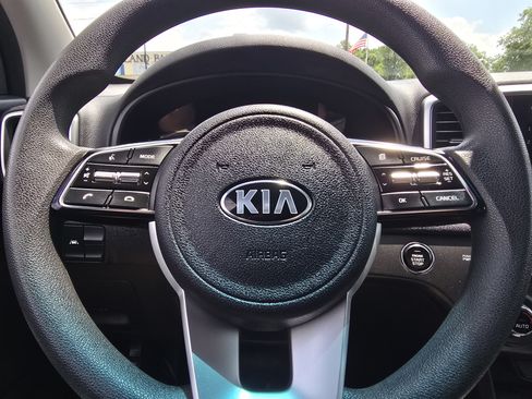 Used 2022 Kia Sportage LX w/ LX AWD Value Edition Package image 22
