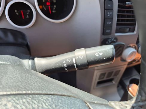 Used 2011 Toyota Tundra Limited w/ Memory Pkg image 37