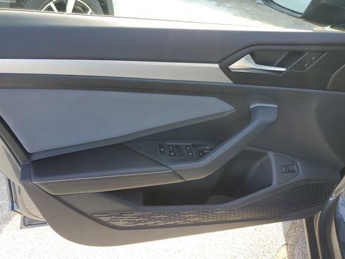 New 2026 Volkswagen Jetta SE image 14