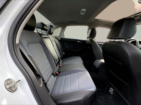 New 2026 Volkswagen Jetta SE image 22