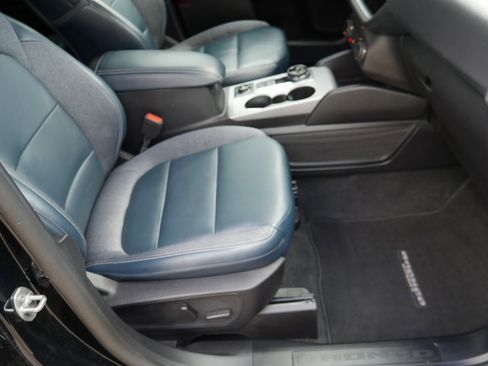 Used 2022 Ford Bronco Sport Outer Banks w/ Tech Package image 22