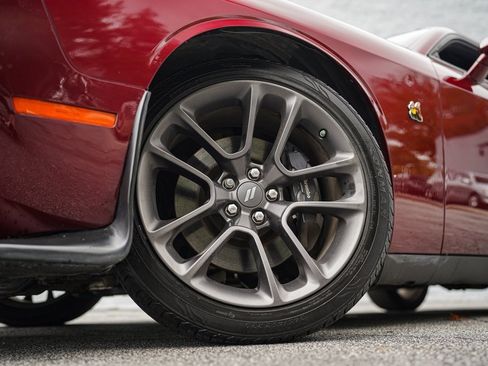 Used 2022 Dodge Challenger R/T Scat Pack w/ Shaker Package image 19