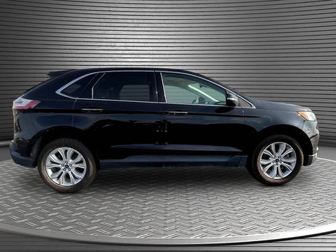 Used 2022 Ford Edge Titanium AWD/4WD image 8