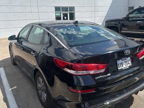Used 2020 Kia Optima LX image 52