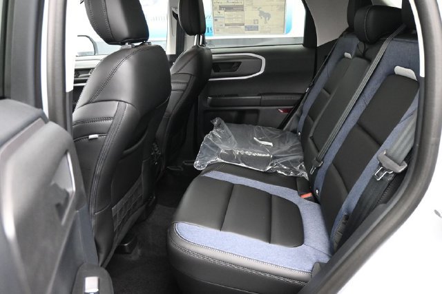 New 2026 Ford Bronco Sport Outer Banks AWD/4WD image 8