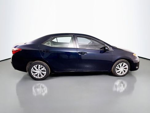 Used 2017 Toyota Corolla LE image 11