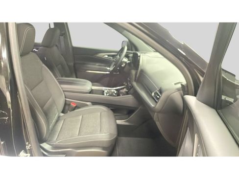 Used 2025 Chevrolet Traverse LT w/ Midnight/Sport Edition AWD/4WD image 18