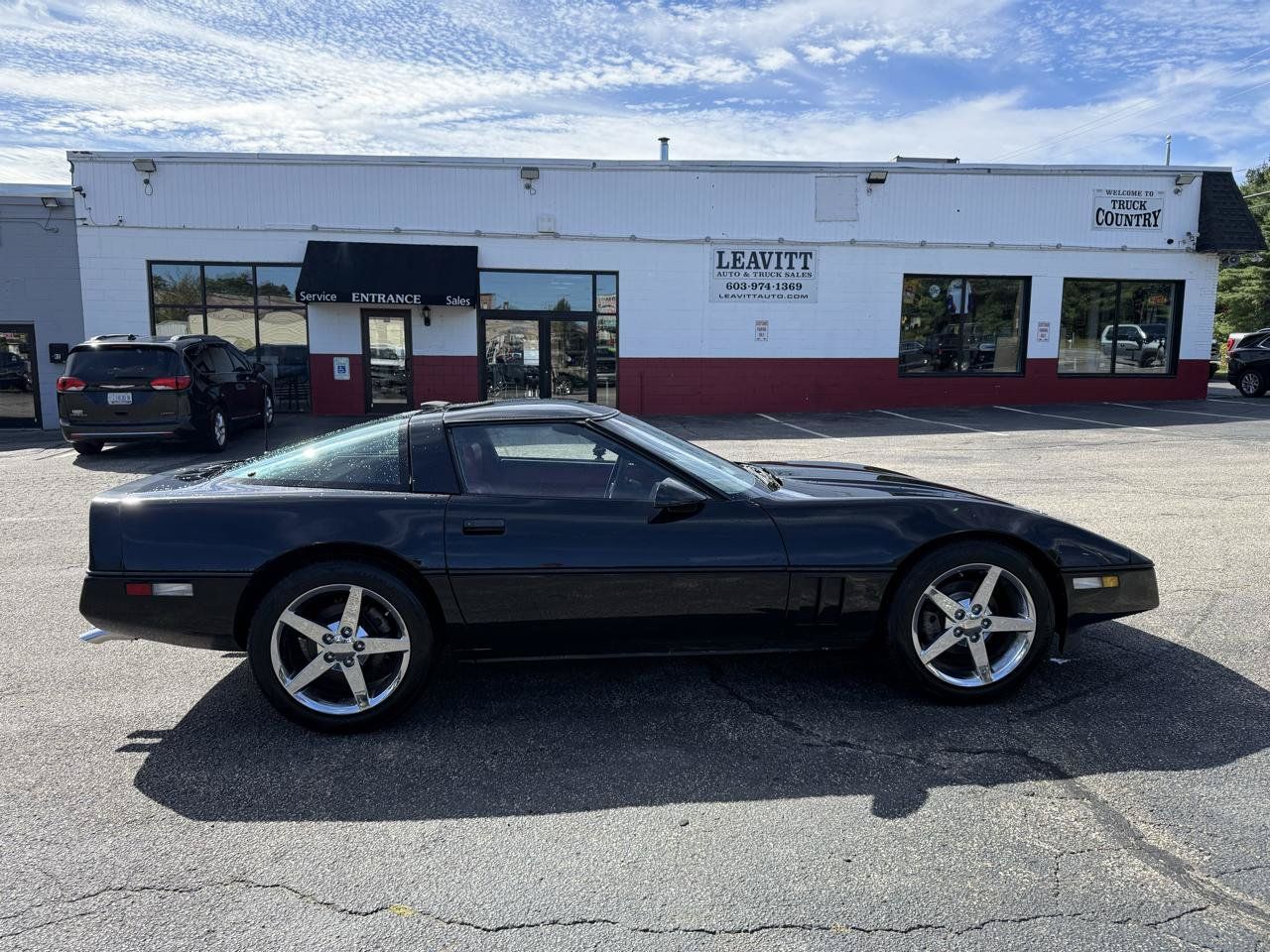 Used 1988 Chevrolet Corvette Coupe RWD image 13
