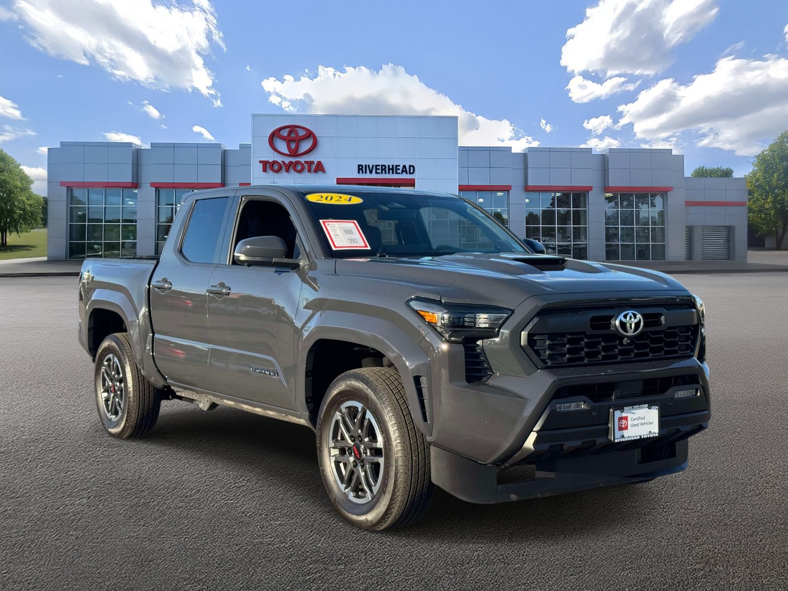 Certified 2024 Toyota Tacoma TRD Sport w/ TRD Sport Premium Package AWD/4WD image 2