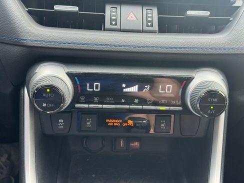 Used 2022 Toyota RAV4 XSE w/ XSE Grade Weather Package AWD/4WD image 24