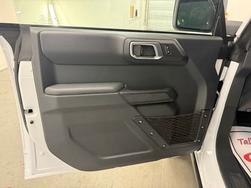 New 2025 Ford Bronco Badlands image 13