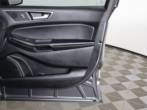 Used 2022 Ford Edge SEL w/ Convenience Package image 19