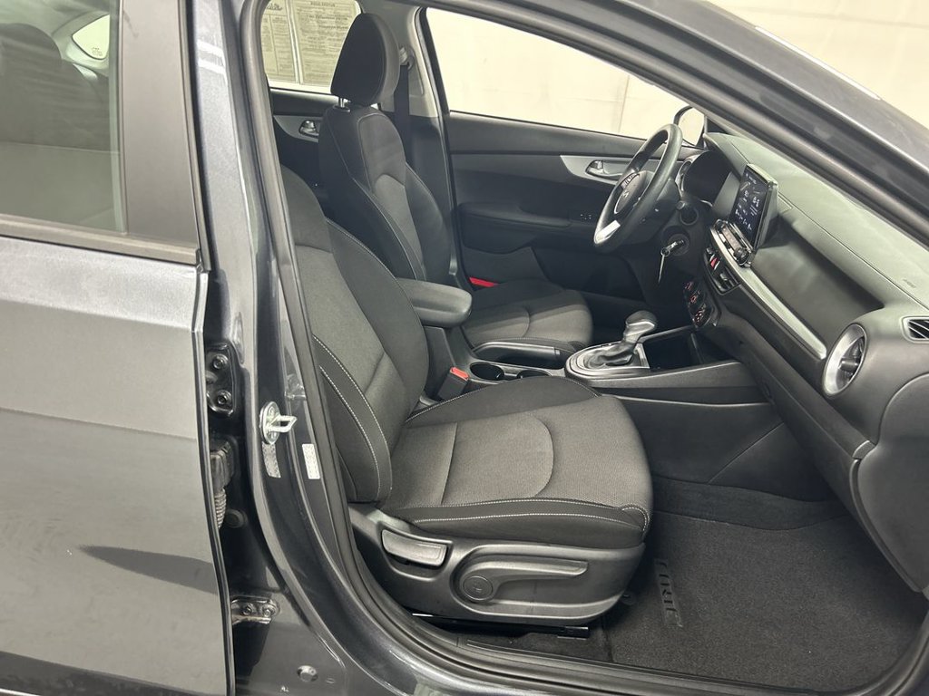 Certified 2023 Kia Forte LXS w/ LXS Technology Package FWD image 22