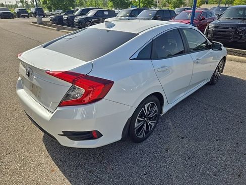 Used 2018 Honda Civic EX-L image 5