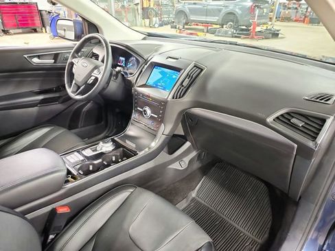 Used 2019 Ford Edge Titanium w/ Equipment Group 301A image 22