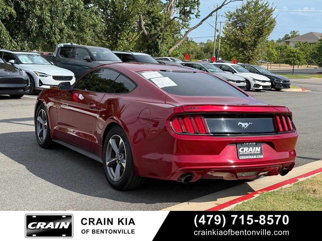 Used 2017 Ford Mustang Coupe RWD image 5