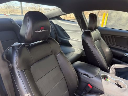 Used 2022 Ford Mustang GT Premium image 19