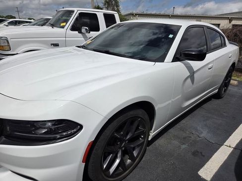 Used 2022 Dodge Charger SXT w/ Blacktop Package image 10