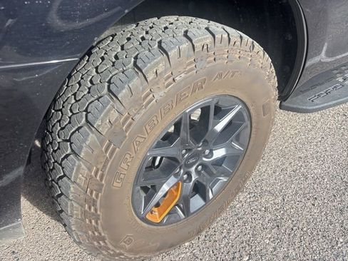 Used 2025 Ford Expedition Tremor image 8