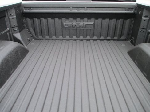 New 2026 GMC Sierra 1500 SLT w/ SLT Premium Plus Package image 6