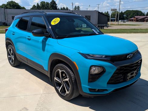 Used 2022 Chevrolet TrailBlazer RS w/ Sun and Liftgate Package AWD/4WD image 7