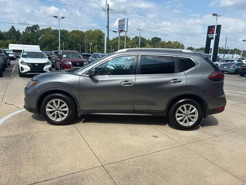 Used 2020 Nissan Rogue SV FWD image 4