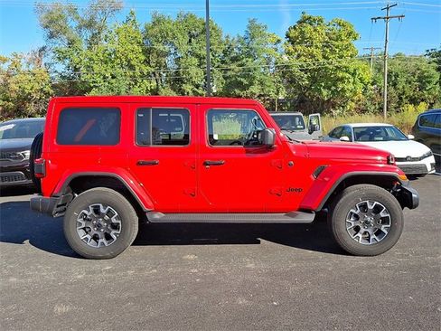 New 2025 Jeep Wrangler Sahara image 11