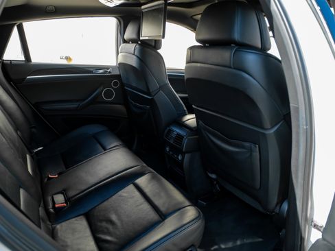 Used 2012 BMW X6 M image 35