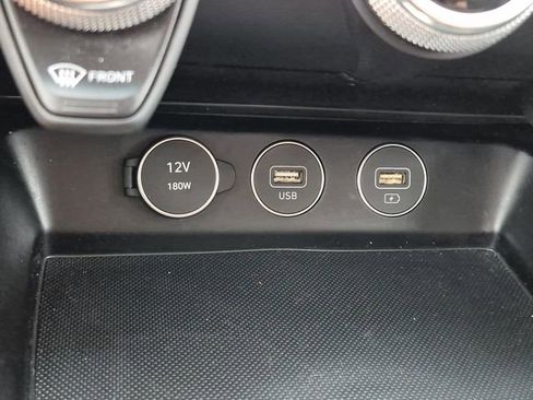 Used 2023 Genesis G70 2.0T RWD image 41