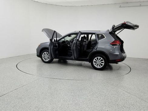 Used 2017 Nissan Rogue SL image 12