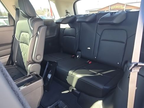 New 2026 Nissan Pathfinder Platinum image 42