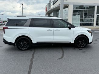 New 2026 Kia Carnival SX Prestige video 2