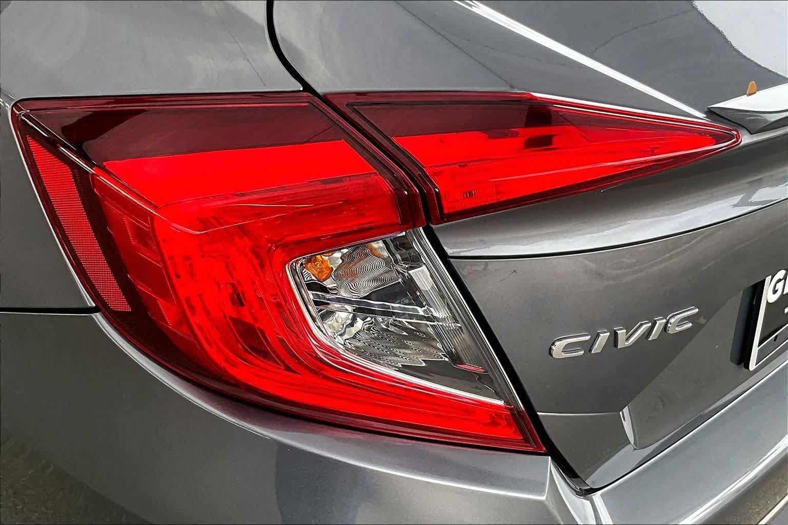 Used 2019 Honda Civic EX image 29