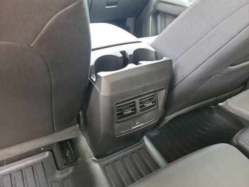 Used 2024 Chevrolet Colorado LT w/ LT Convenience Package RWD image 11