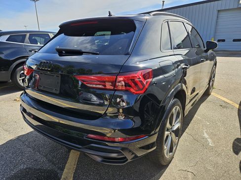 Used 2022 Audi Q3 2.0T Premium Plus w/ Premium Plus Package AWD/4WD image 10