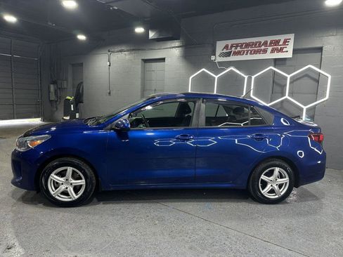 Used 2019 Kia Rio S FWD image 2