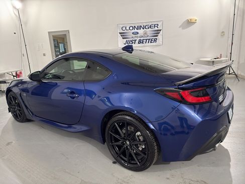 Used 2024 Toyota GR86 Premium image 5