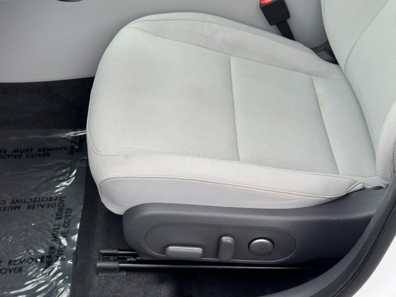 Used 2025 Hyundai Kona SEL AWD/4WD image 17