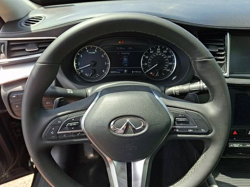 Certified 2019 INFINITI QX50 Luxe w/ Cargo Package AWD/4WD image 21