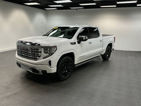 Used 2023 GMC Sierra 1500 Denali image 1