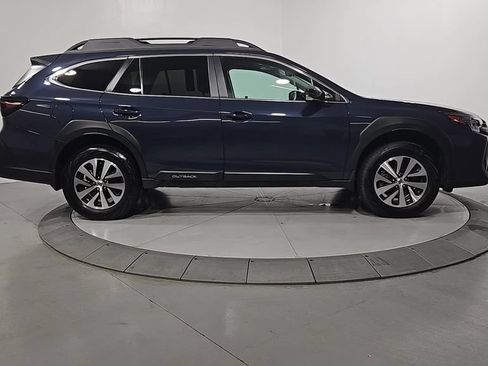 Certified 2025 Subaru Outback Premium AWD/4WD image 7