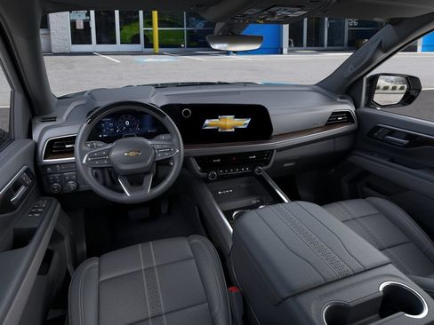 New 2026 Chevrolet Suburban High Country AWD/4WD image 15